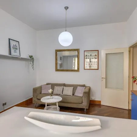 Izzhome Delightful * Cagliari