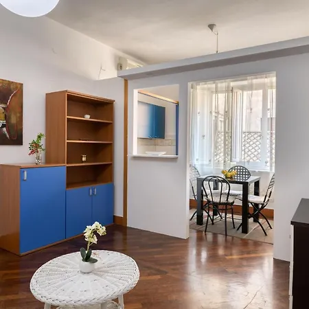 Апартаменты Izzhome Delightful Кальяри