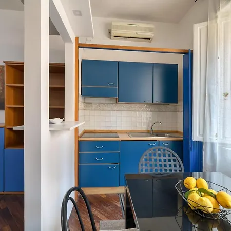 Izzhome Delightful Cagliari