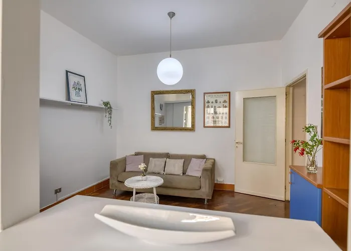 Izzhome Delightful * カリアリ